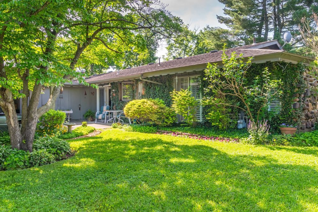 Gallery Hickory Village 55 Plus