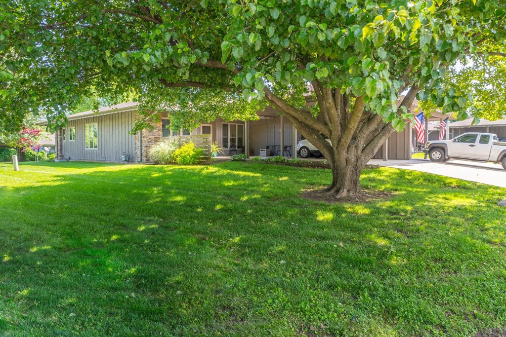 Gallery Hickory Village 55 Plus