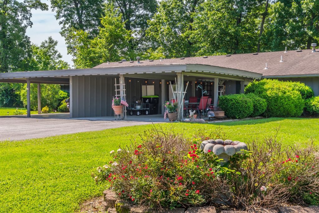 Gallery Hickory Village 55 Plus