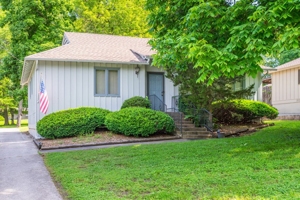 Gallery Hickory Village 55 Plus